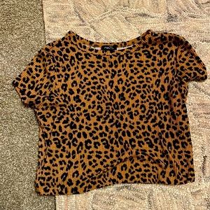 Cheetah print short sleeve top